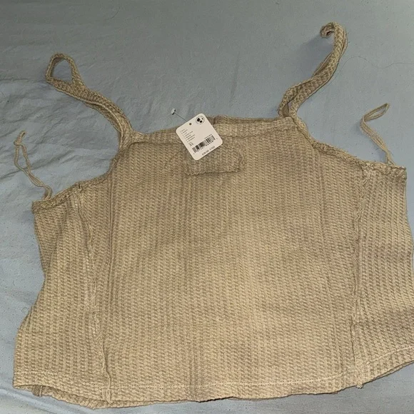 NWT Bella waffle knit tank XL with hidden snap front closure 🕎 - Picture 4 of 4